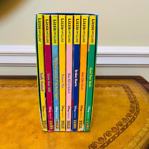 Lizzie McGuire Box Set My Awesome 8-book collection: 2002 Disney Hilary Duff - Picture 2 of 8